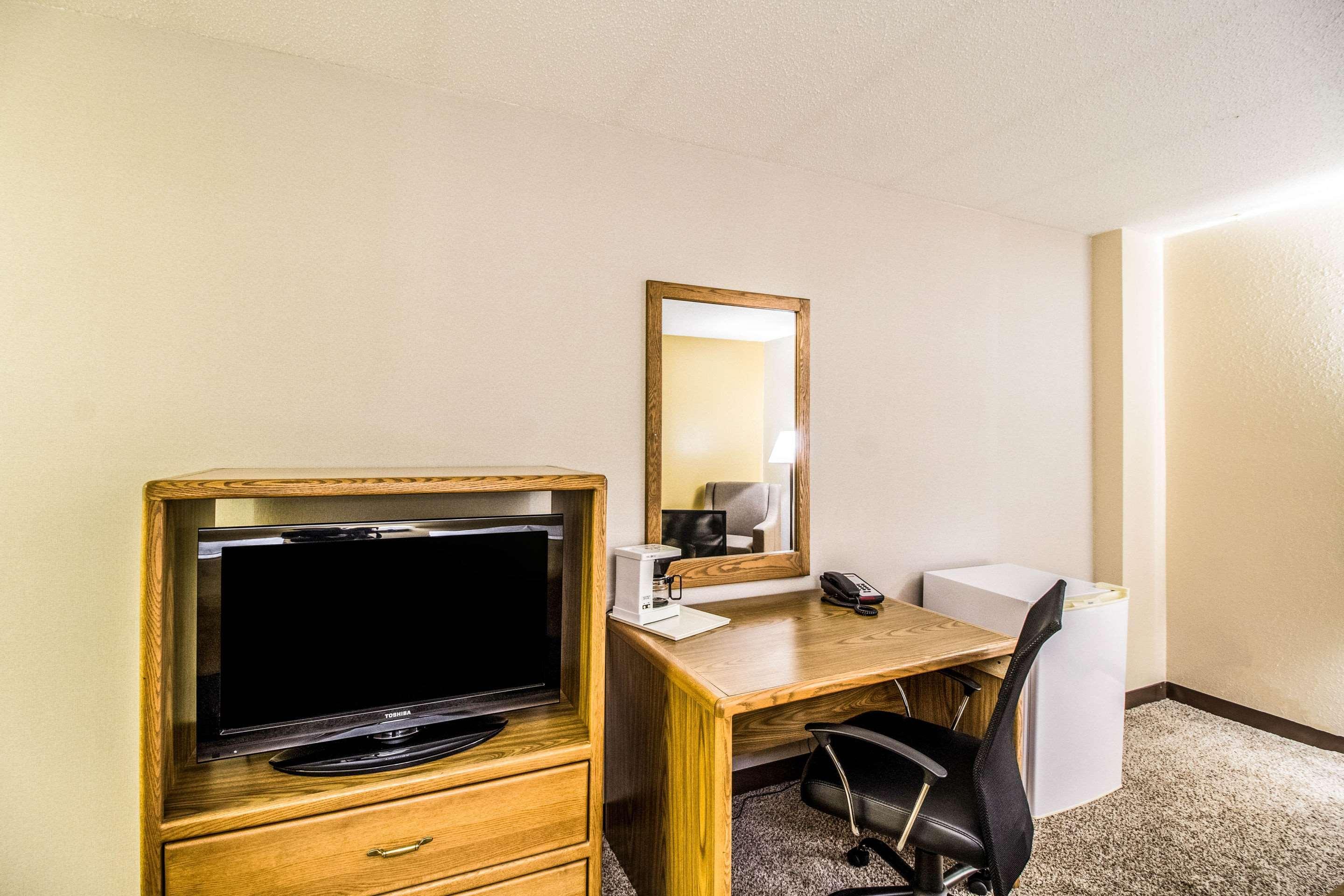 Econo Lodge - Valley City Kültér fotó