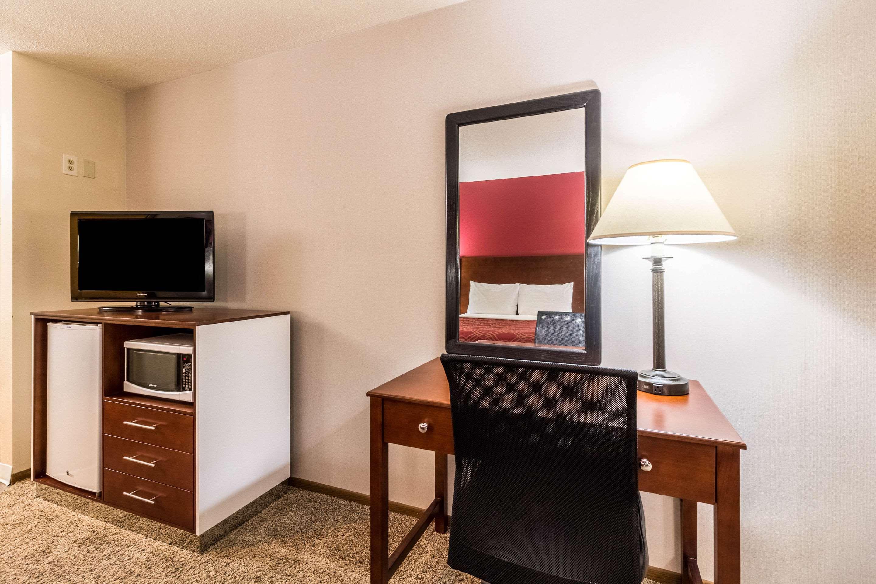 Econo Lodge - Valley City Kültér fotó