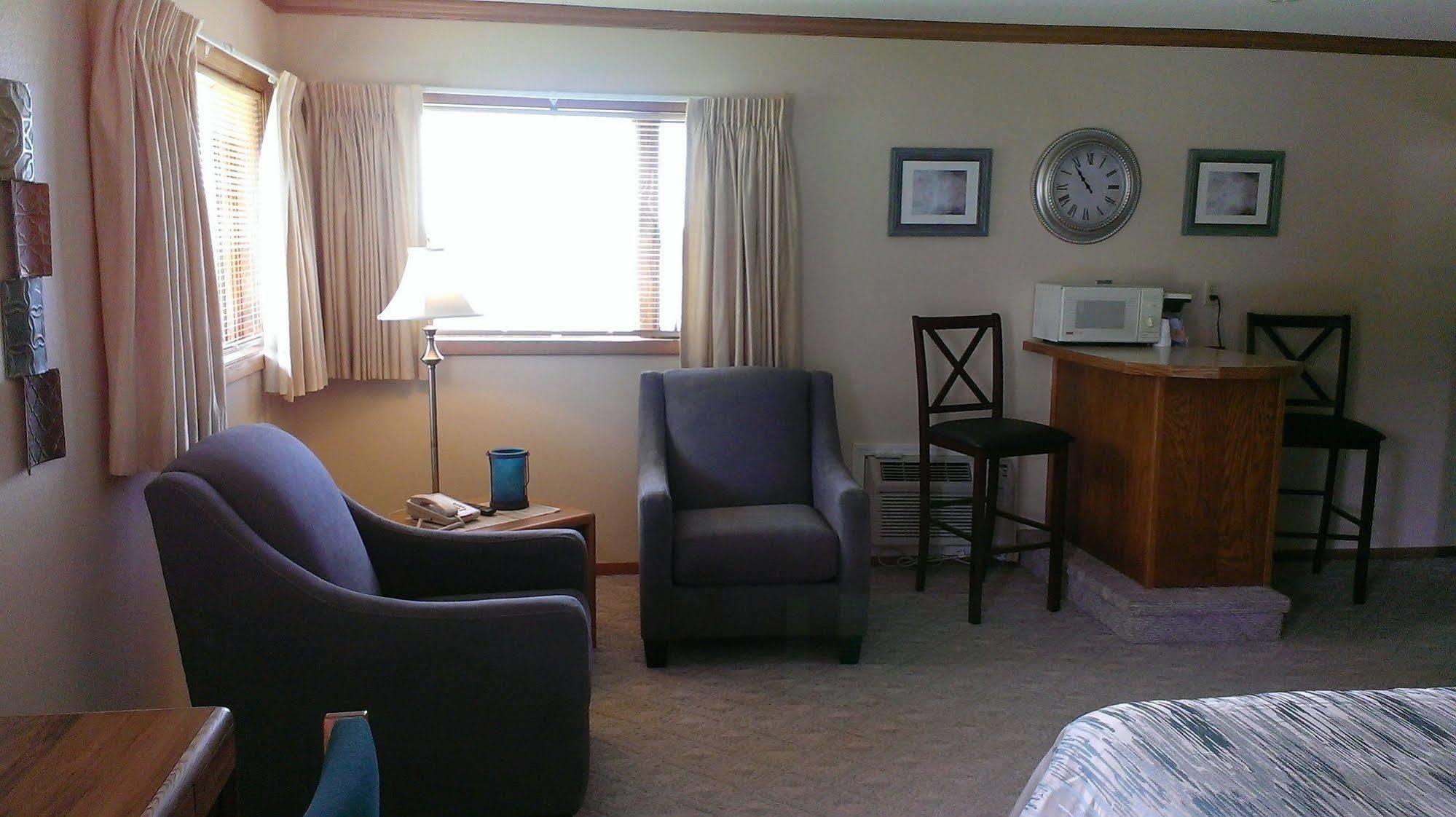 Econo Lodge - Valley City Kültér fotó